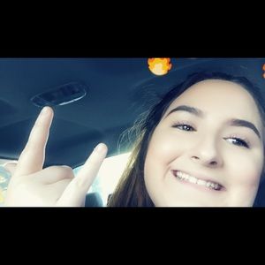 Meet your Posher, Nichole